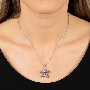 NEW Boutique Purple Diamond Rhinestone Silver Daisy Flower Y2K Necklace Jewelry